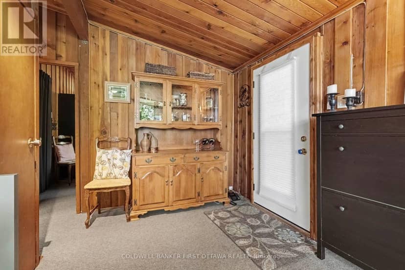 440 Featherston Lane — photo 7 of 36