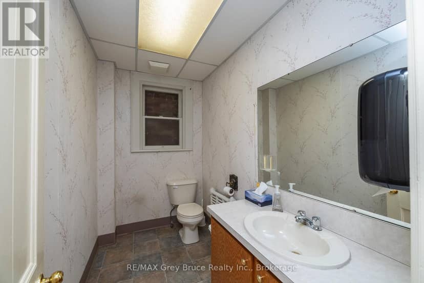 1178 4th Avenue W — photo 16 of 40