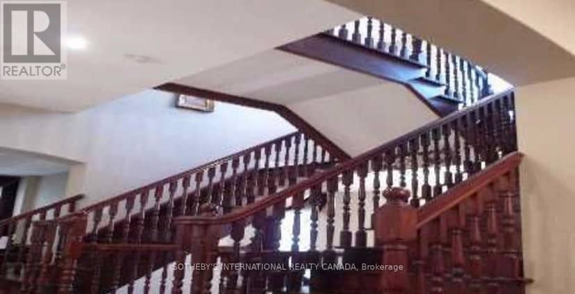 5 Helen Avenue — photo 4 of 4