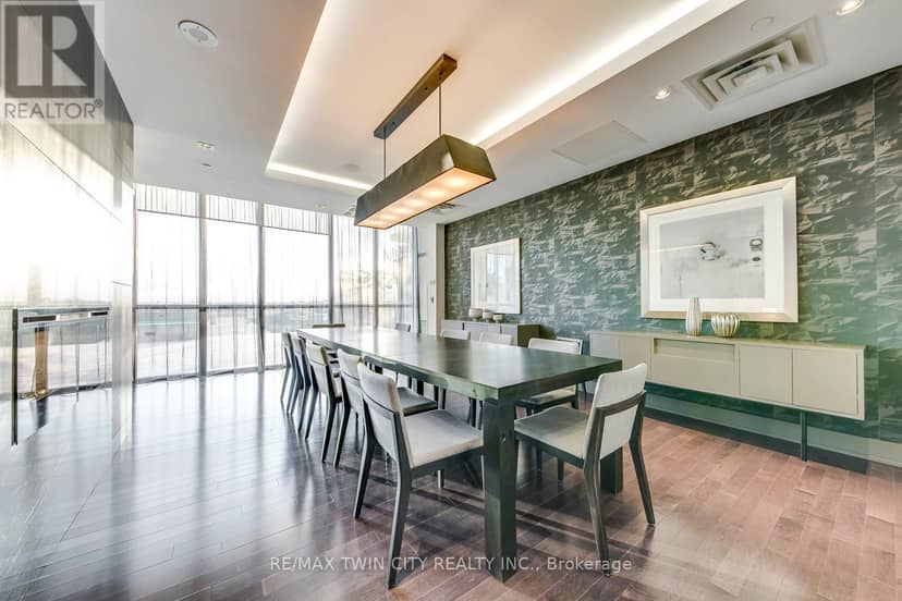 511 - 510 Curran Place — photo 30 of 40