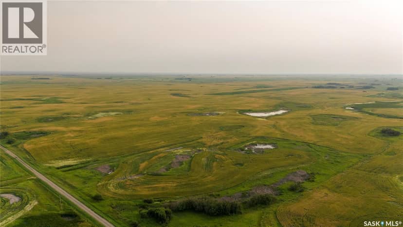 1,033 Acres - Frobisher - Rm's 3 & 4 — photo 14 of 40