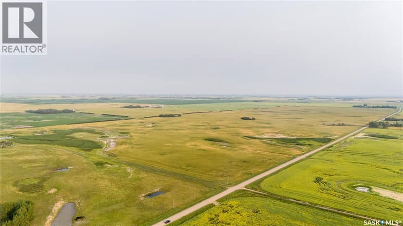1,033 Acres - Frobisher - Rm's 3 & 4 — photo 35 of 40