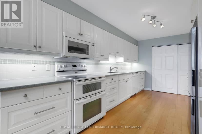 4 - 130 Rideau Terrace — photo 15 of 32