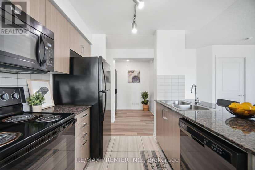 312 - 80 Esther Lorrie Drive — photo 11 of 40