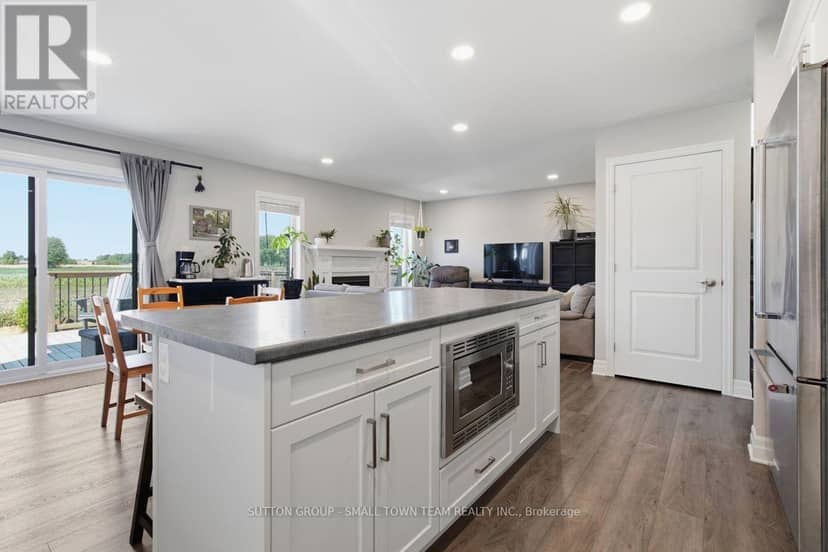 122 Gilmour Drive — photo 17 of 40