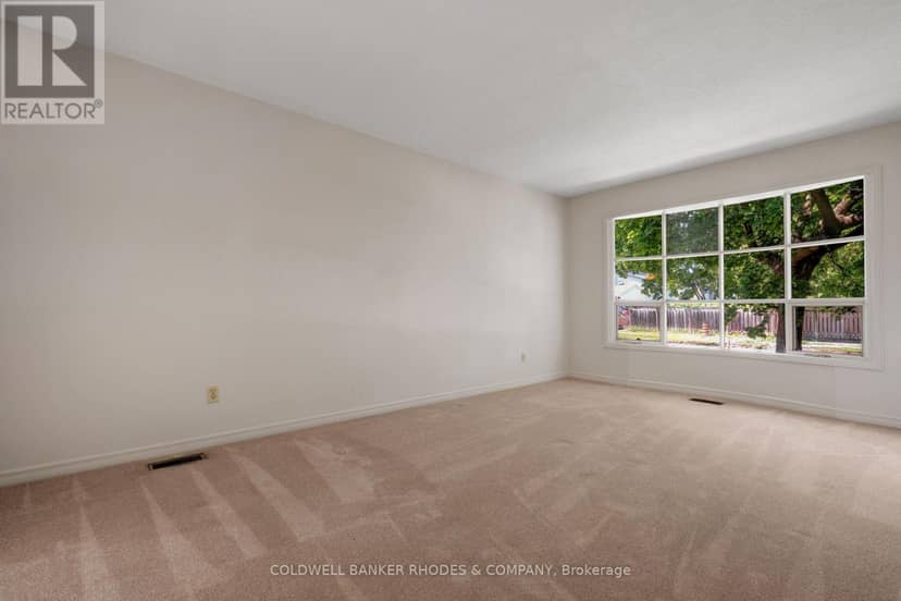 6290 Fortune Drive, Ottawa, photo 6