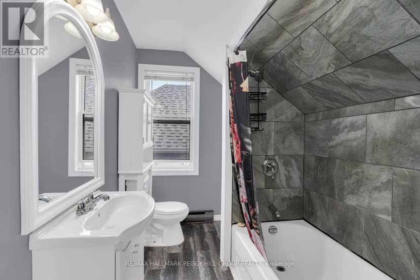 246 Mary Street — photo 7 of 23