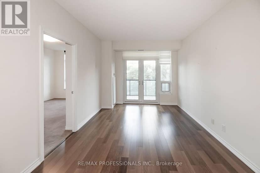 312 - 1135 Royal York Road — photo 2 of 34