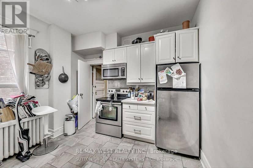328 High Park Avenue — photo 6 of 28