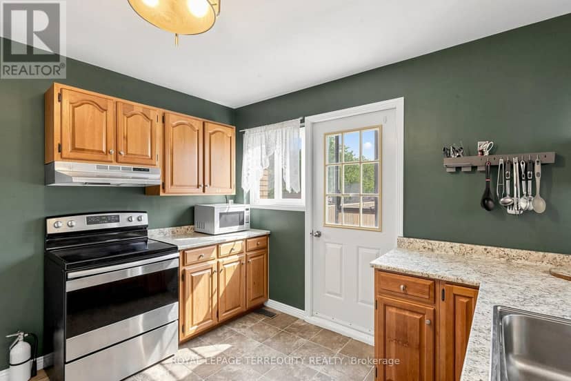 5 - 137 Furnace Street — photo 17 of 40