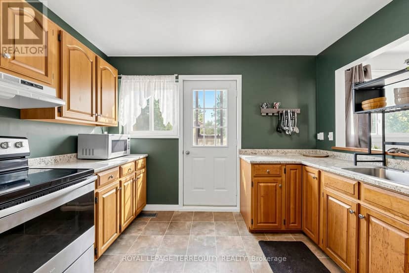 5 - 137 Furnace Street — photo 18 of 40