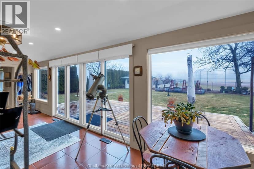 19 Campbell STREET — photo 17 of 40