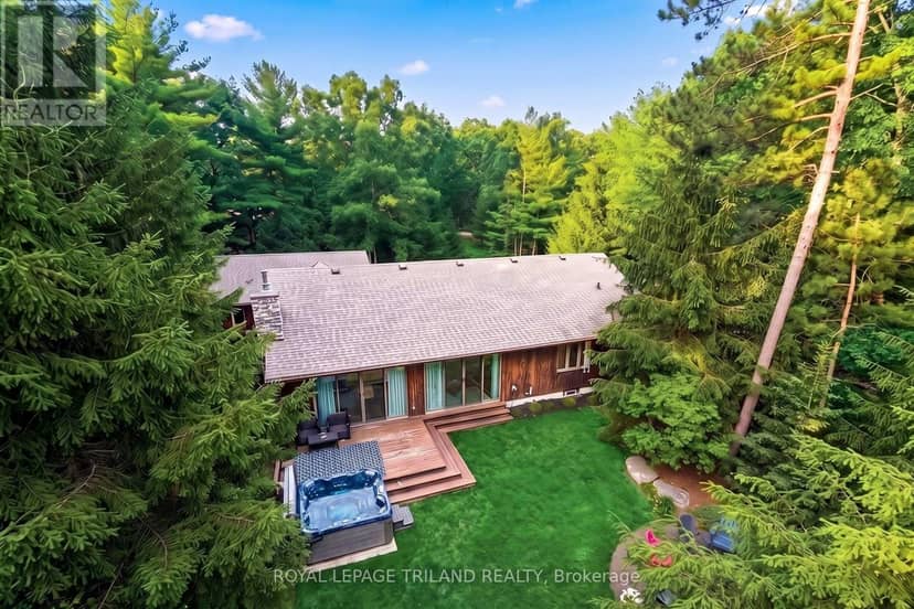 10498 Pinetree Drive — photo 10 of 40