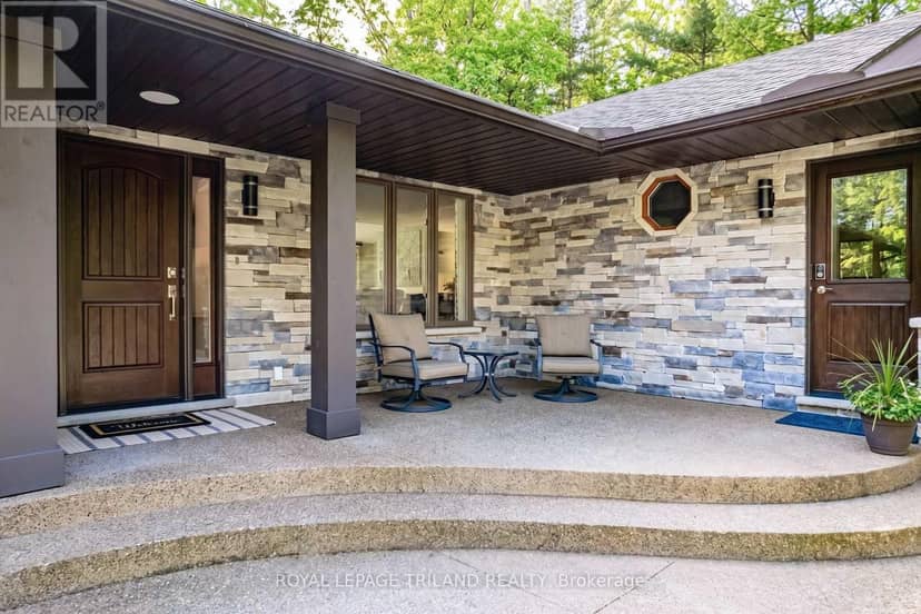 10498 Pinetree Drive — photo 12 of 40