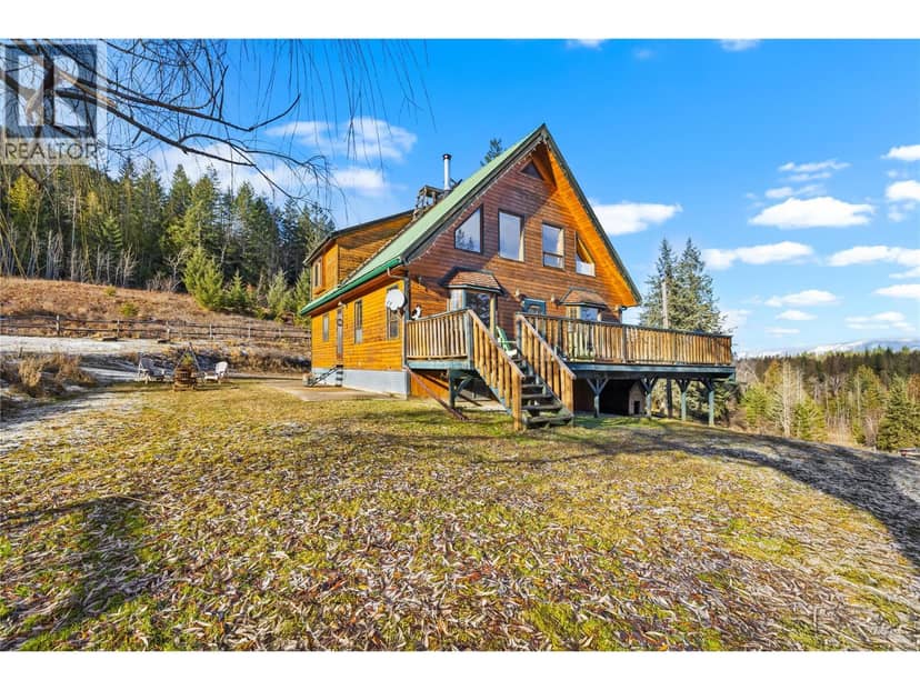 2033 Smith Road, Creston
