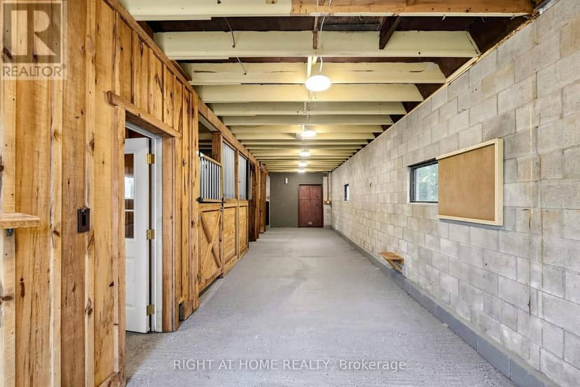 3016 Cole Road — photo 27 of 40