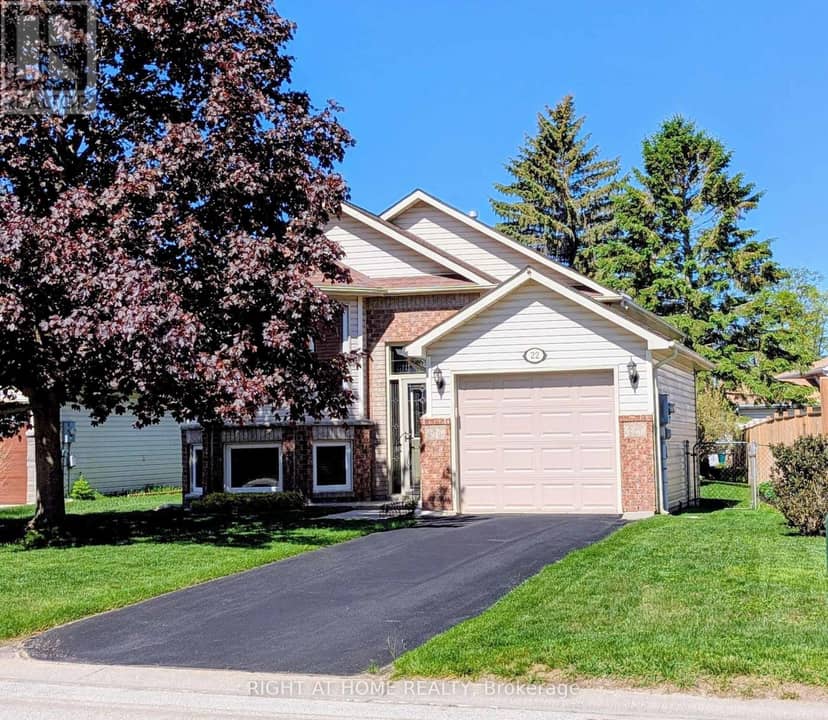 22 Donald Crescent — photo 1 of 38