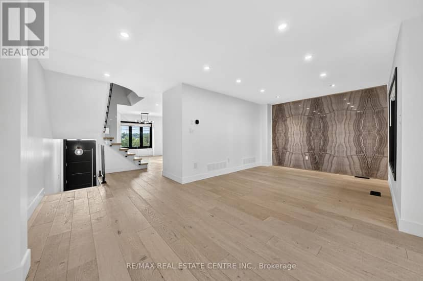50 - 5090 Fairview Street — photo 14 of 40