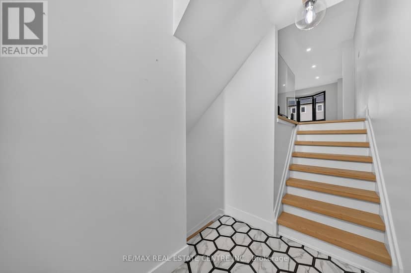 50 - 5090 Fairview Street — photo 38 of 40