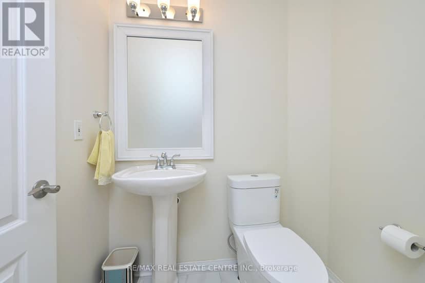 5554 Linwell Place — photo 14 of 35