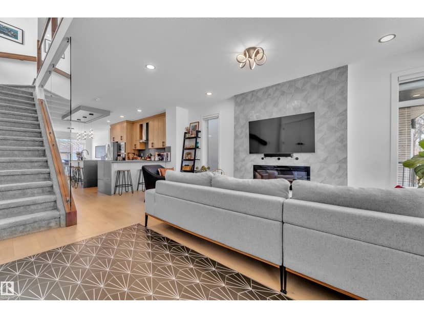 10227 146 ST NW NW — photo 15 of 40
