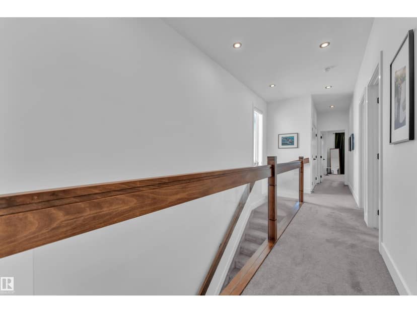 10227 146 ST NW NW — photo 32 of 40