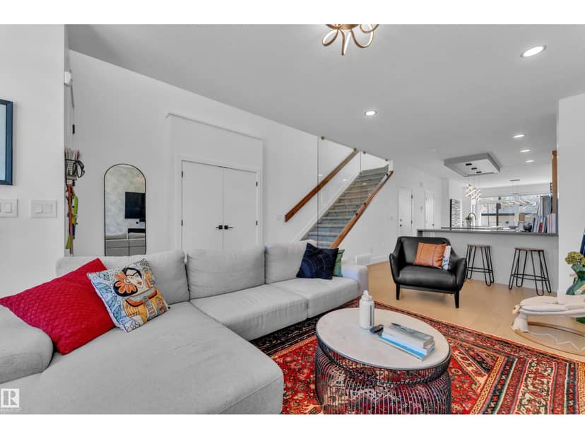 10227 146 ST NW NW — photo 18 of 40