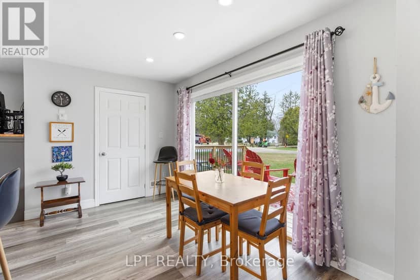 7597 Biddulph Street — photo 12 of 40