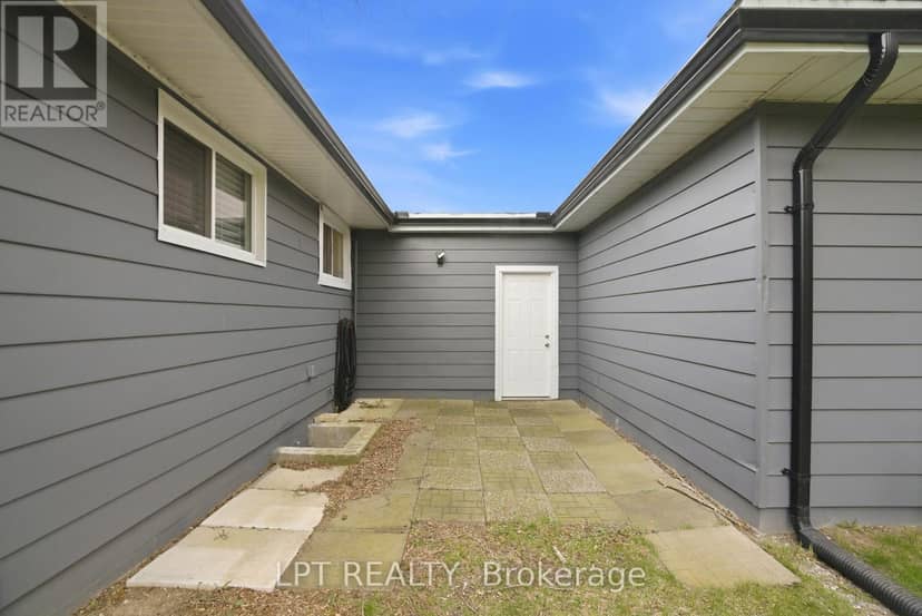 7597 Biddulph Street — photo 32 of 40