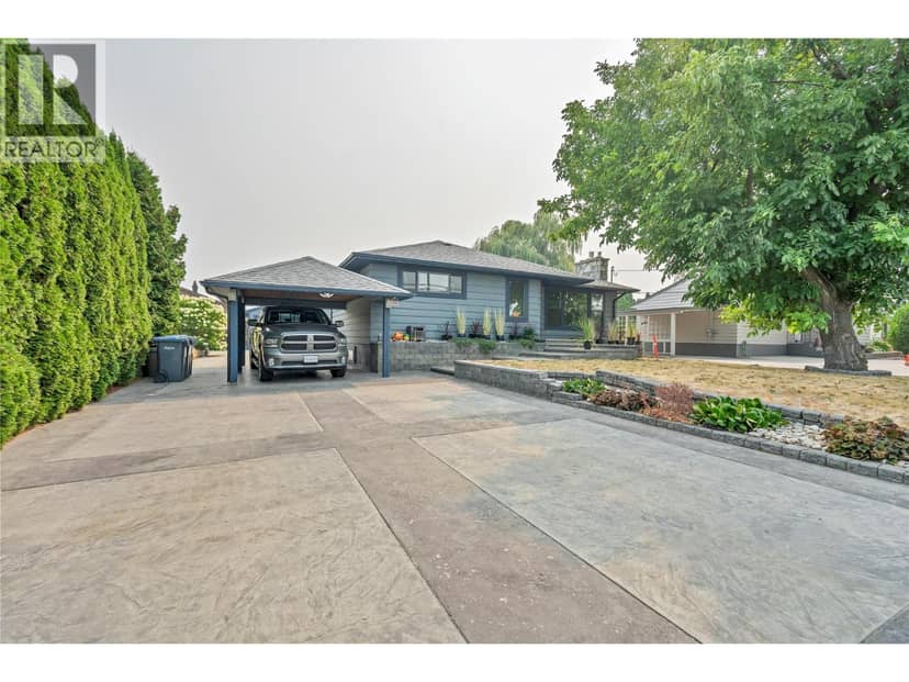 2301 Tait Street, Summerland