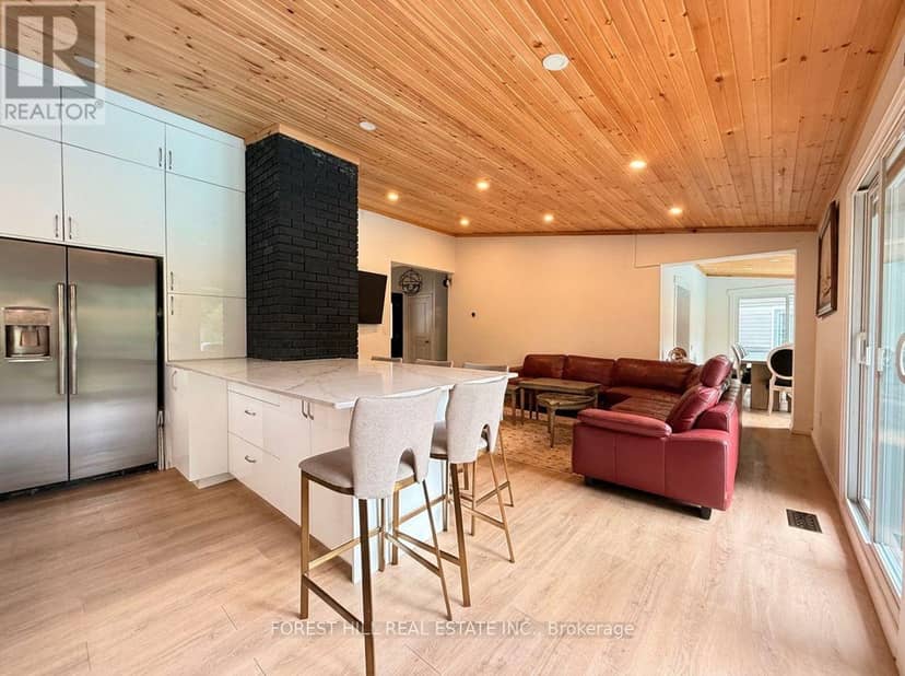 225 Carrville Road, Richmond Hill, photo 4