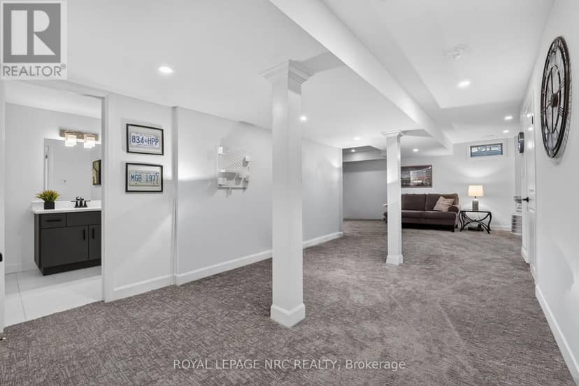 3 Cyclone Lane — photo 28 of 40