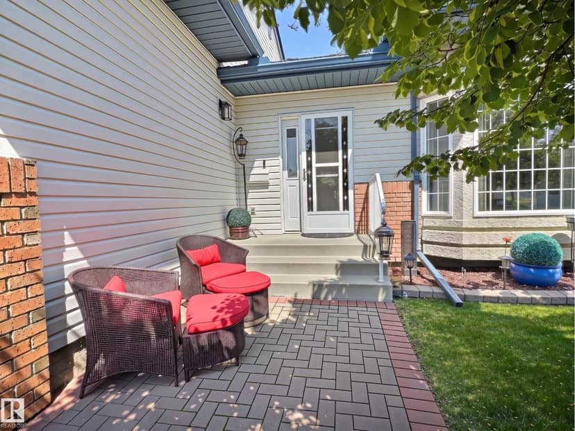#17 10 Blackburn DR SW, Edmonton, photo 4