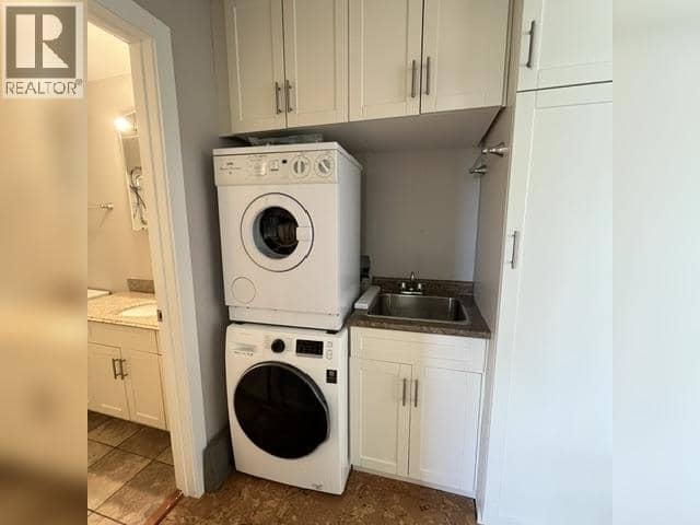 526 Douglass Drive — photo 13 of 20