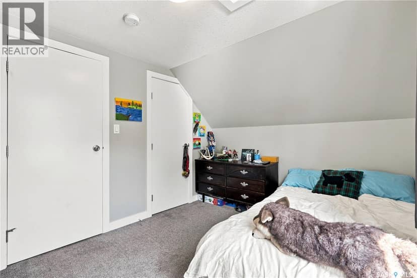 145 Lillooet STREET E — photo 24 of 40