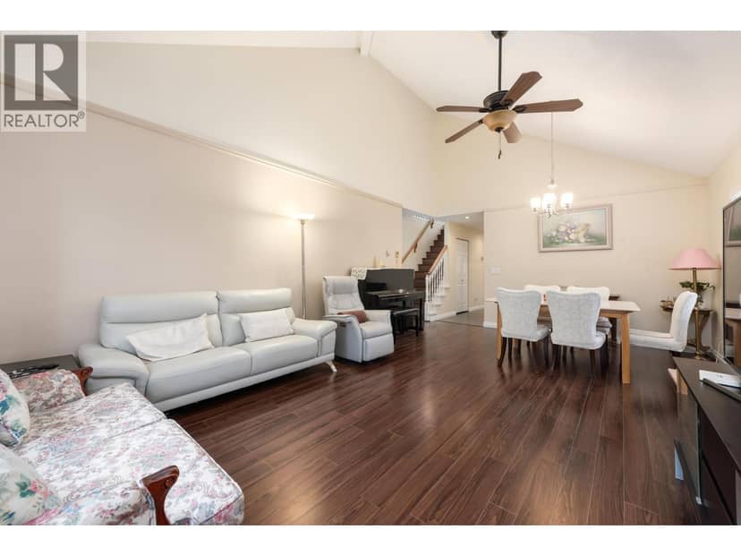 35 8051 ASH STREET, Richmond, photo 3