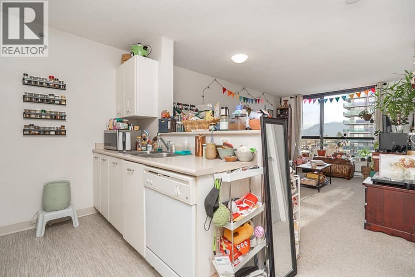 906 3438 VANNESS AVENUE, Vancouver, photo 5