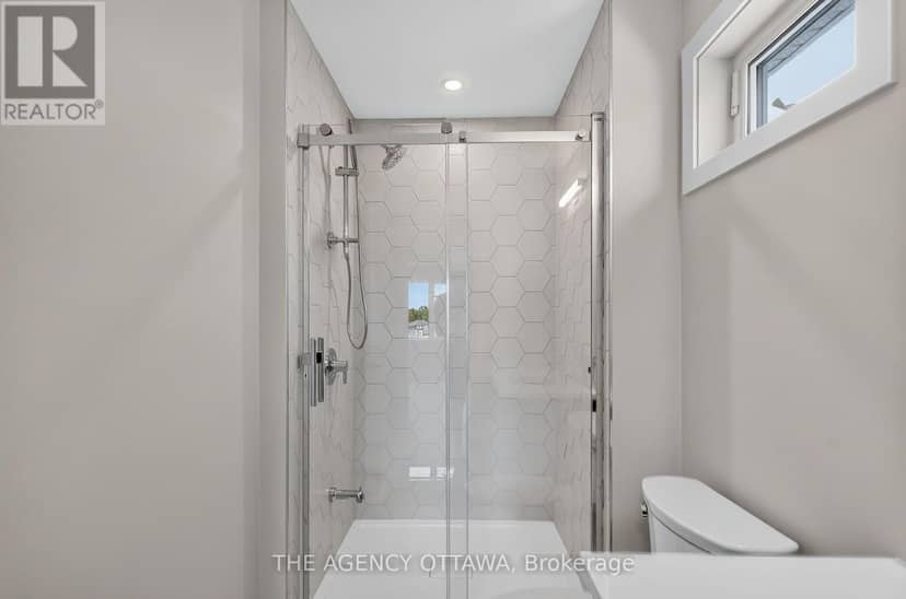 3007 Showcase Crescent — photo 31 of 40