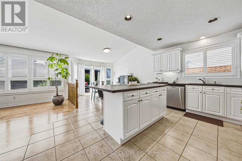 140 Country Club Drive — photo 10 of 40