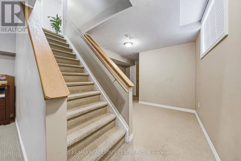 140 Country Club Drive — photo 30 of 40