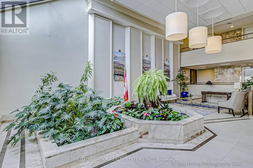 501 - 2180 Marine Drive — photo 3 of 40