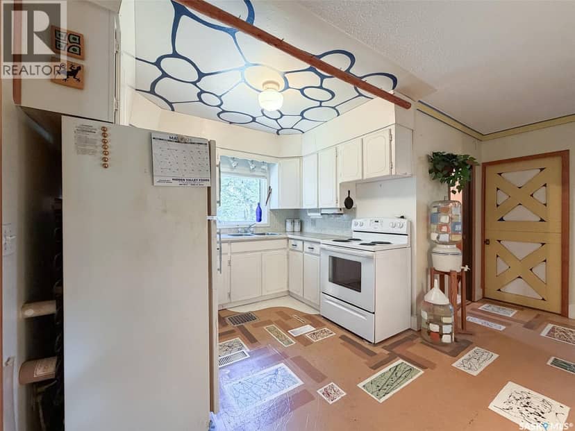 604 Front STREET — photo 16 of 40