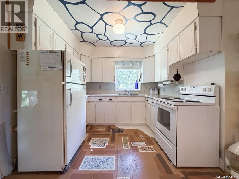 604 Front STREET — photo 17 of 40