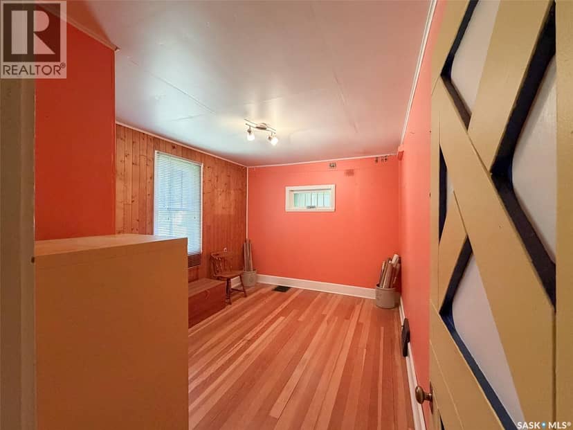 604 Front STREET — photo 36 of 40