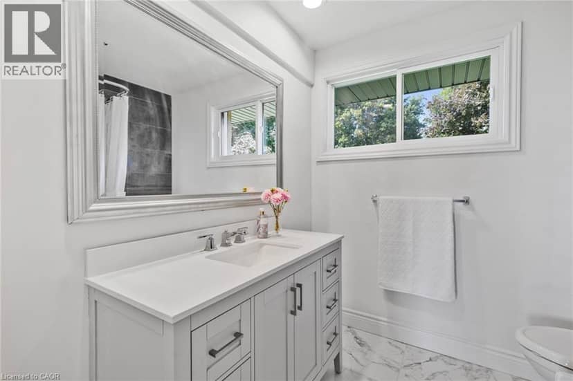 50 OAK Avenue — photo 10 of 34