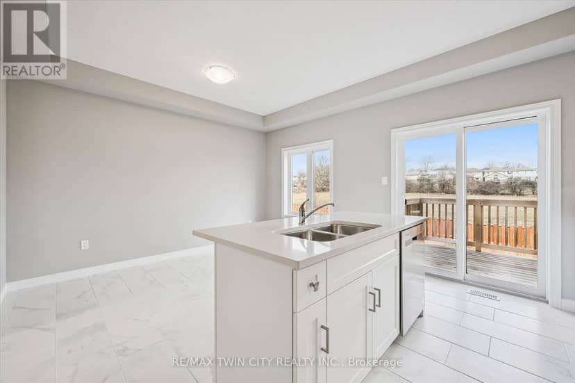 27 Sora Lane — photo 15 of 40