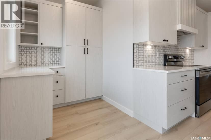 371 Leskiw BEND — photo 10 of 26