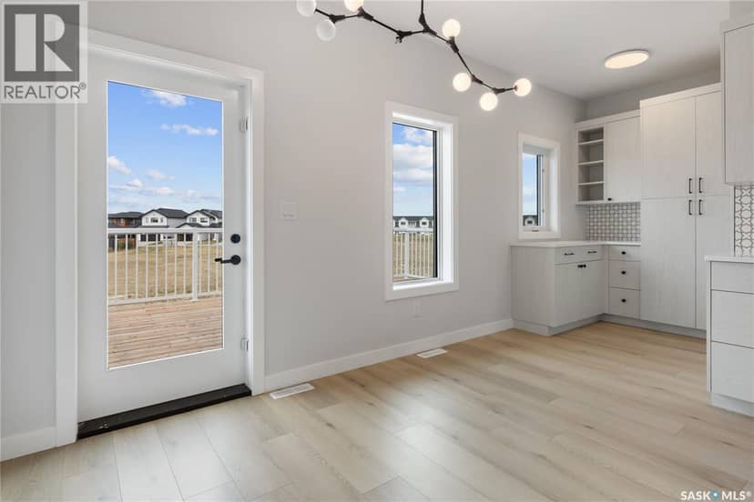 371 Leskiw BEND — photo 11 of 26