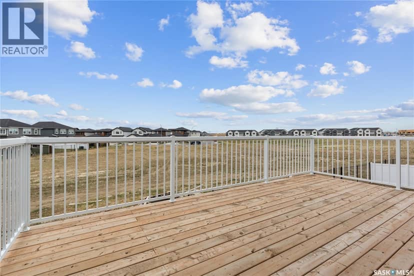 371 Leskiw BEND — photo 12 of 26