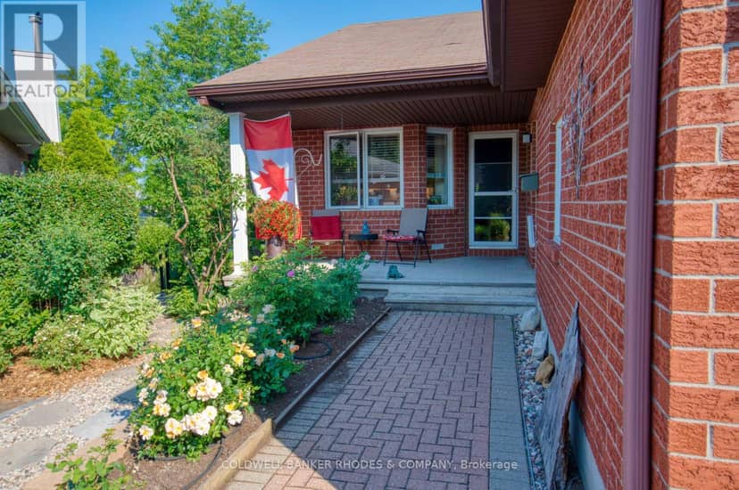 77 Quinterra Court, Ottawa, photo 2